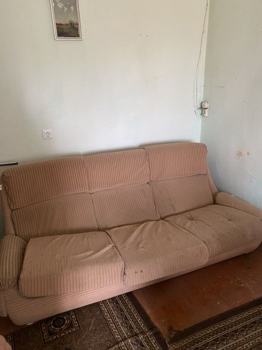 Безкоштовно диван