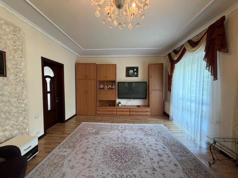 Будинок мрії в м. Березань 220 м2, ремонт, ставок, баня, ліс Є ВІДЕООГЛЯД