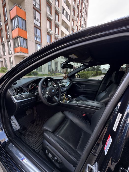 BMW 535i xDrive.