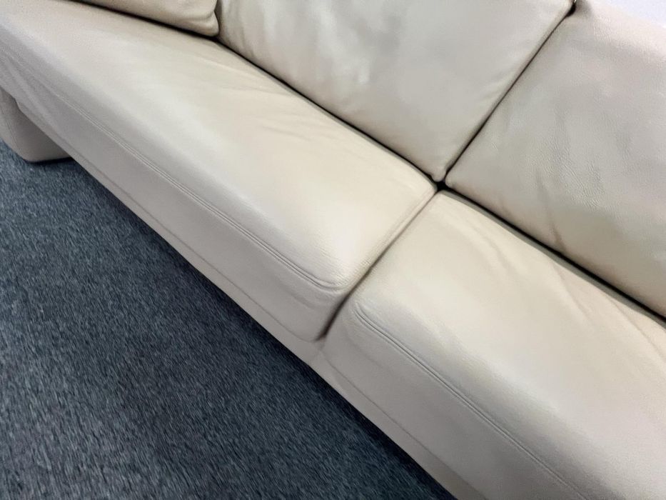 Диван шкіряний нерозкладний світлий беж