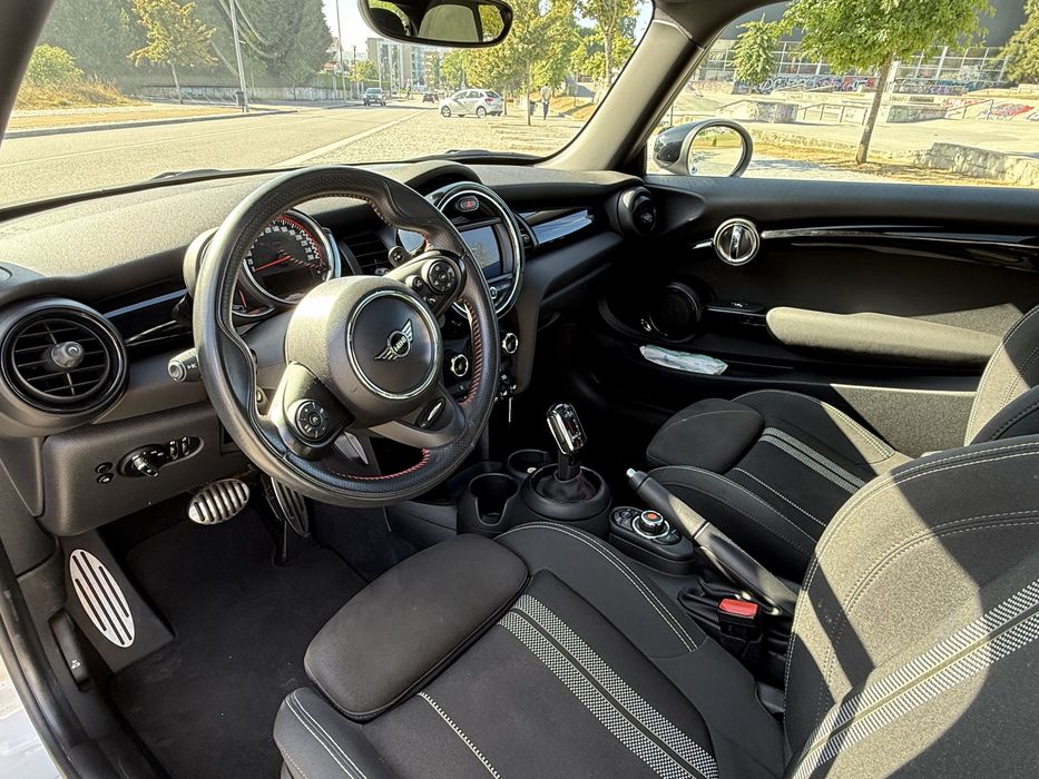 Mini John Cooper Works529847983360583689