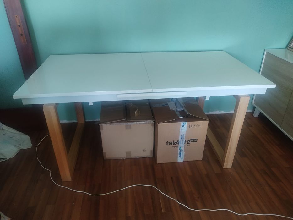 Mesa de sala de jantar extensível