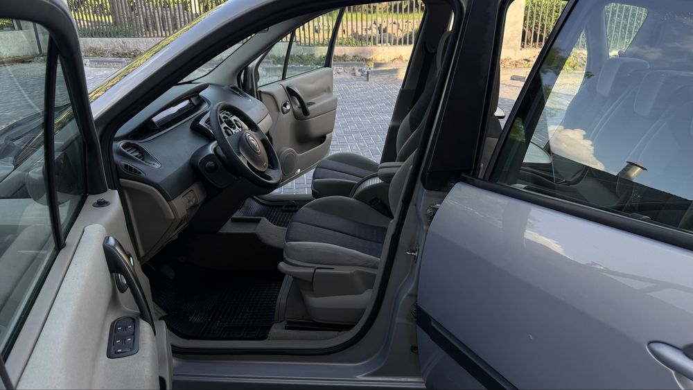 Продам Renault scenik
