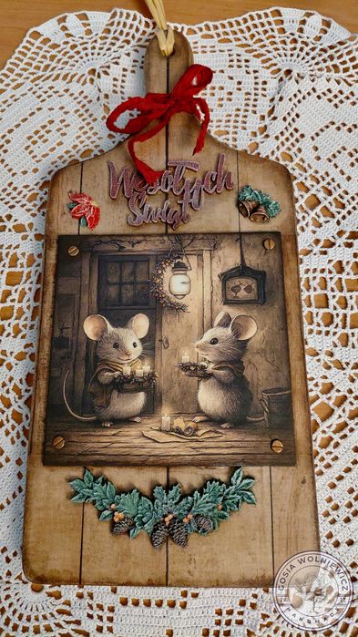 Dekoracyjna deska kuchenna z uroczymi myszkami