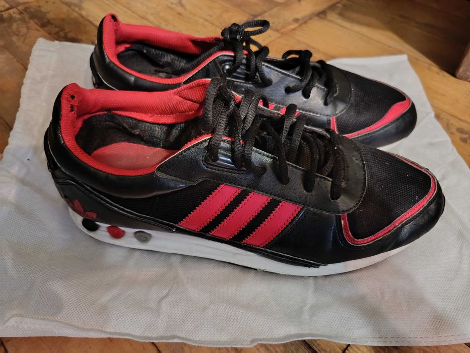 Кроссовки Adidas