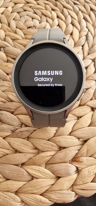 Samsung Galaxy watch5 Pro