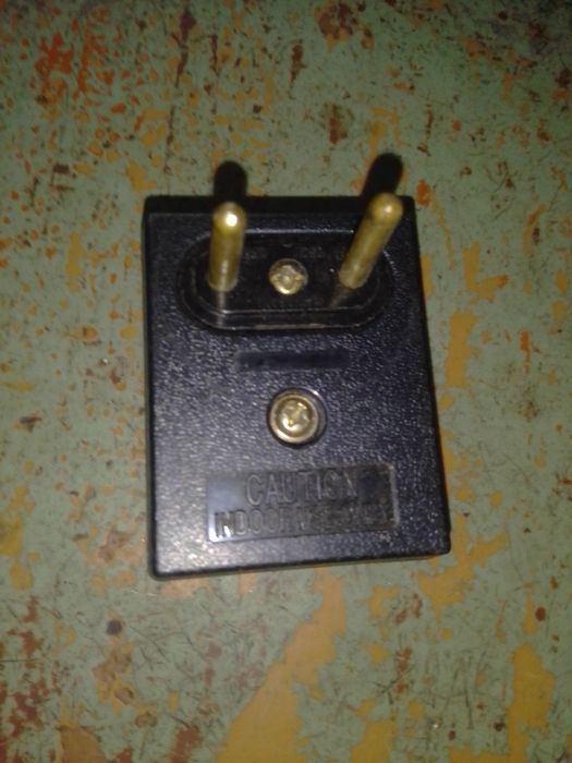 Переходник с американской вилки на европейскую