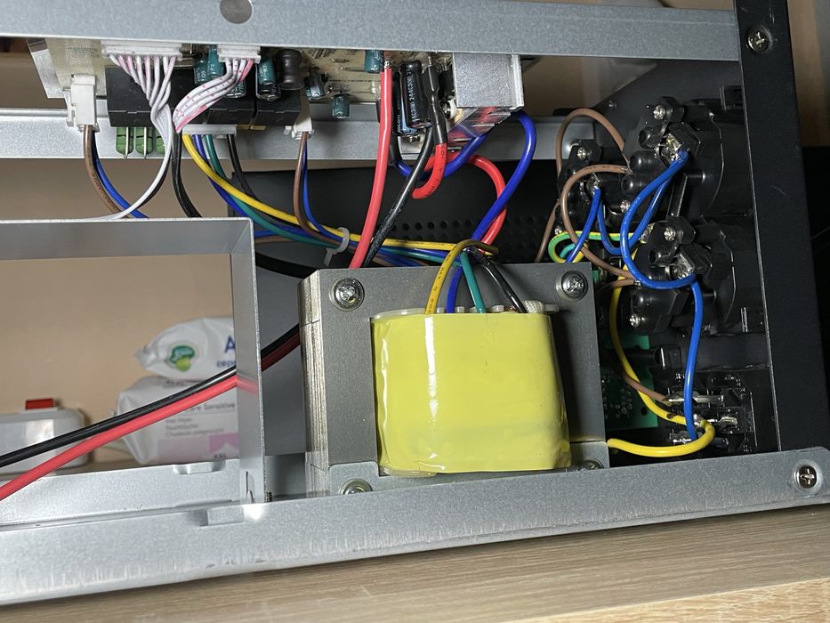 під ремонт дбж volt polska micro 1200 va 700 watt