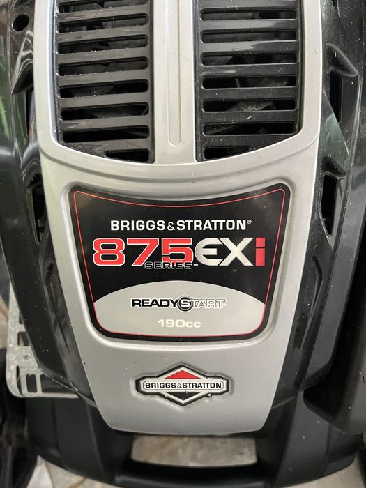 Máquina cortar relva