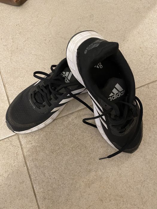 Adidas mulher 37,5