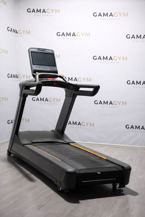 MATRIX PERFORMANCE Plus Touch Bieżnia Netflix