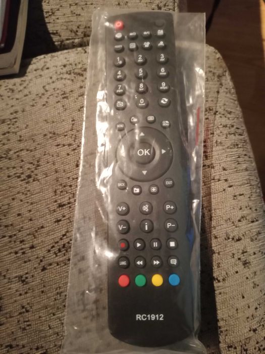 Comando universal RC1912
