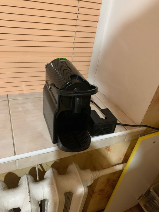 Кафе машина  капсульна  DeLonghi Nespresso Inissia