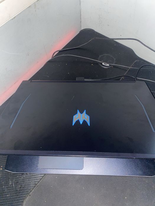 Acer predator helios 300