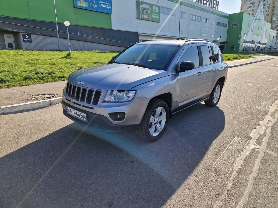 Jeep Compass 2016 VIN 1C4NJDBB3GD714037 фото оголошення 2 з 11