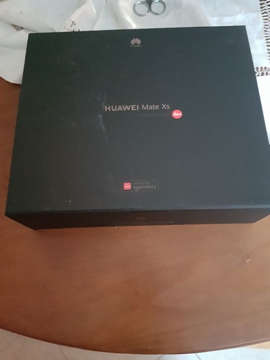 Huawei mate xs 5 g  com google