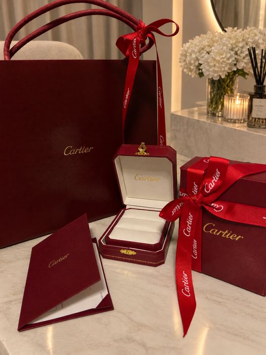 Коробка для обручок від Cartier