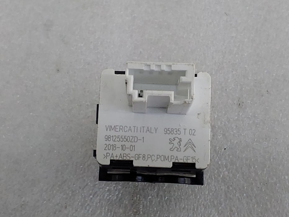 Interruptor / Botao CITROËN C3 III (SX)