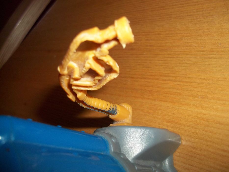 zabawka stacja tankowania pociągów stacyjkowo