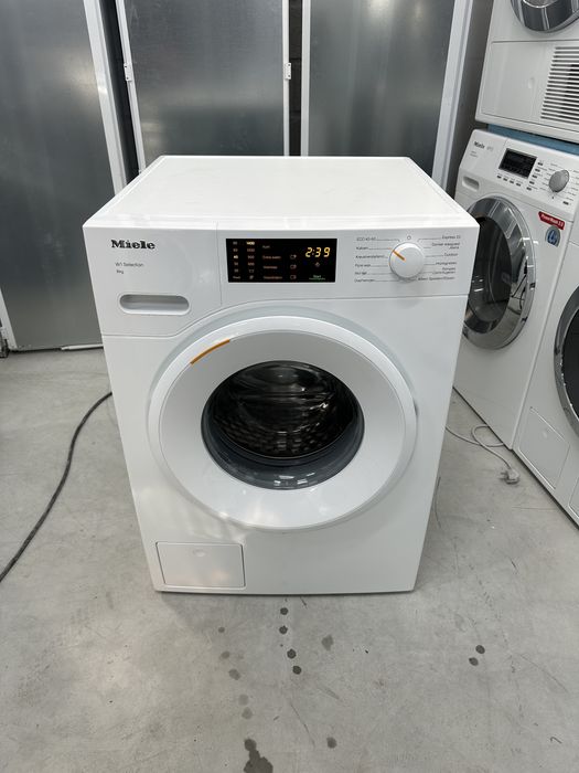 Пральна машина Miele WSD023/2022 рік