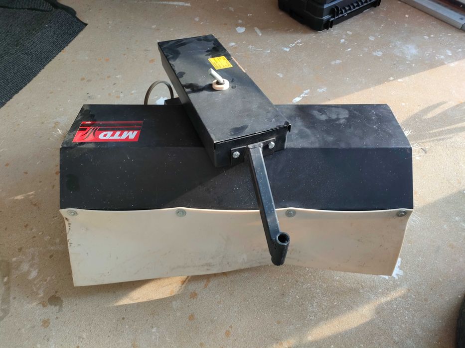 Zamiatarka szczotka MTD