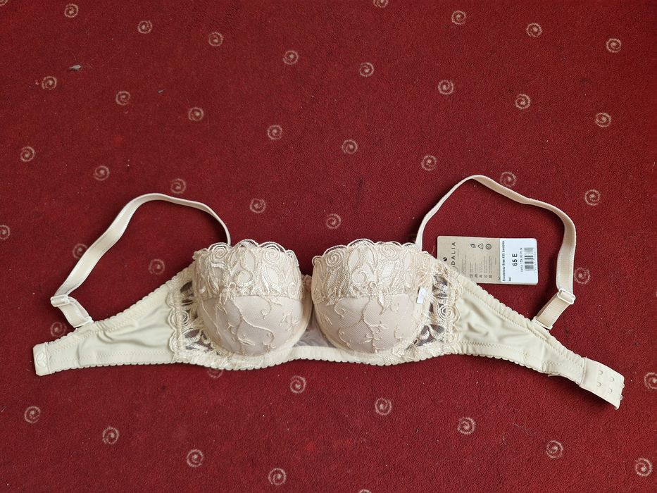 Beżowy biustonosz "Dalia" rozmiar. 65 E, bardotka