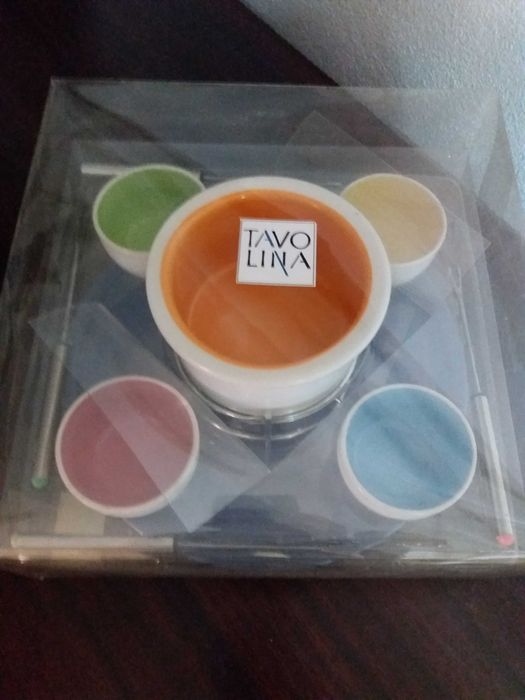 Fondue de cerâmica novo