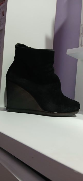 Сапоги на танкетке