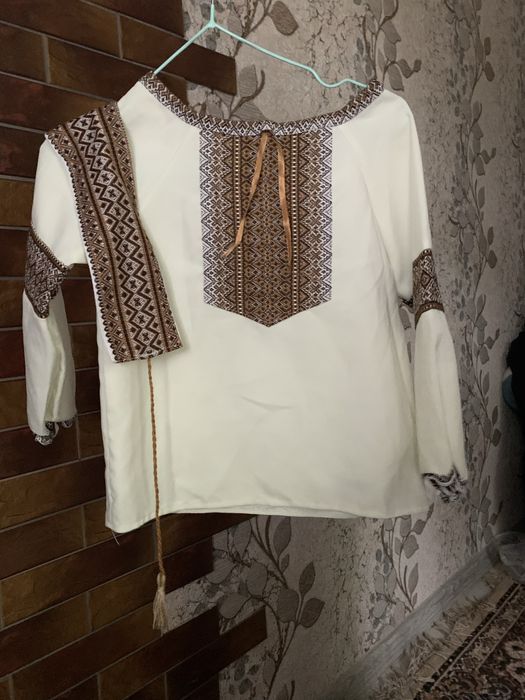 Продам вишиванку з спідницею
