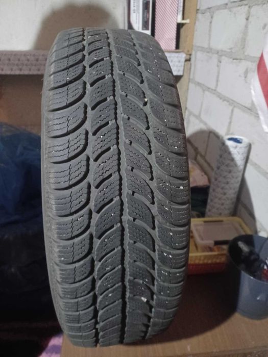 Sprzedam opony zimowe komplet 185/60 R15