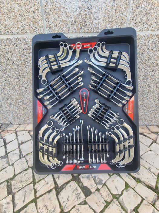 Conjunto de 50 Chaves novo