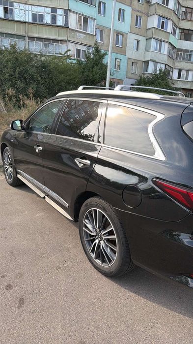 Продам Infiniti Q60 (2016) Об'єм двигуна, наприклад: 3,5