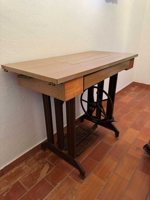 Máquina de Costura Vintage
