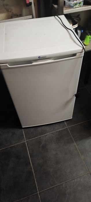 Vendo mini frigorífico como novo