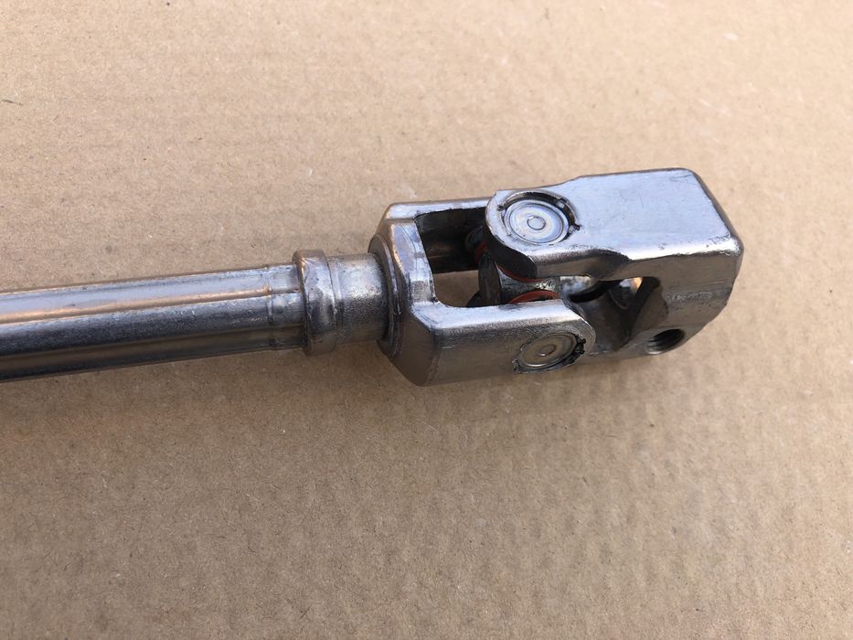 Кардан рульової рейки w166 A1664600510