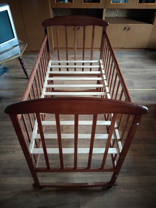 Колиска люлька ліжечко