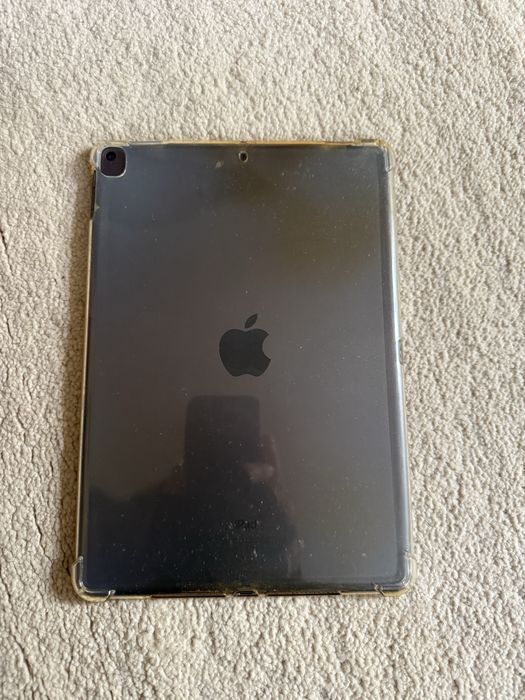 Ipad air 3 64 в wifi, можна скидати. батарея тримає довго