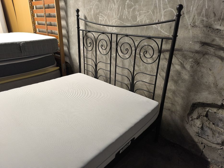 Łóżko 140x200 + Niemiecki Materac . IKEA Noresund  + BodyGuard czarne