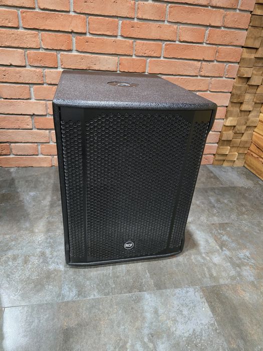 Sub Bas RCF 705 ASll plus pokrowiec