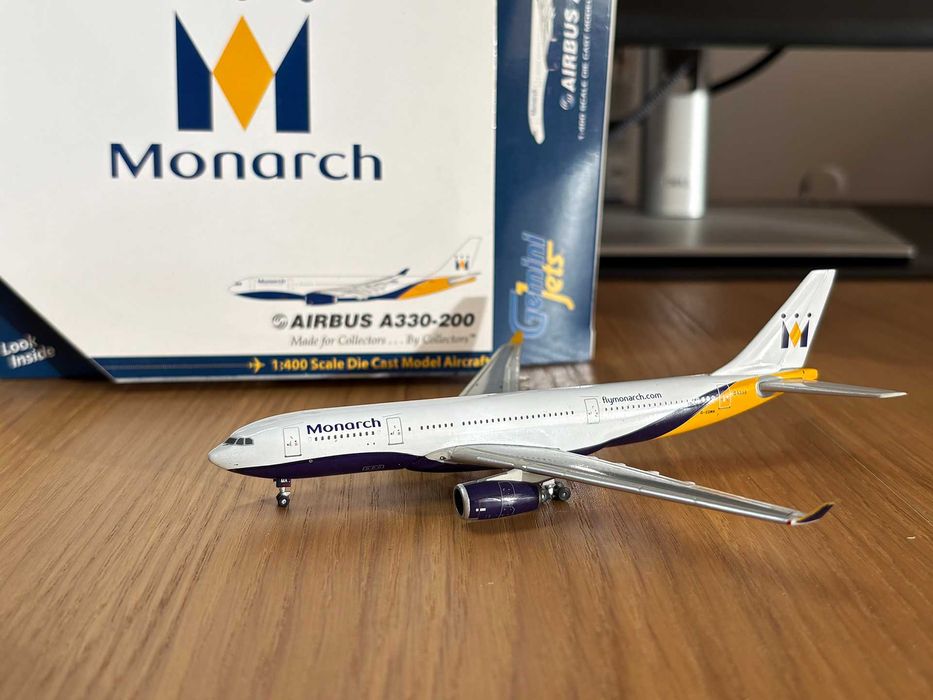 Miniatura Monarch Airlines A330-200