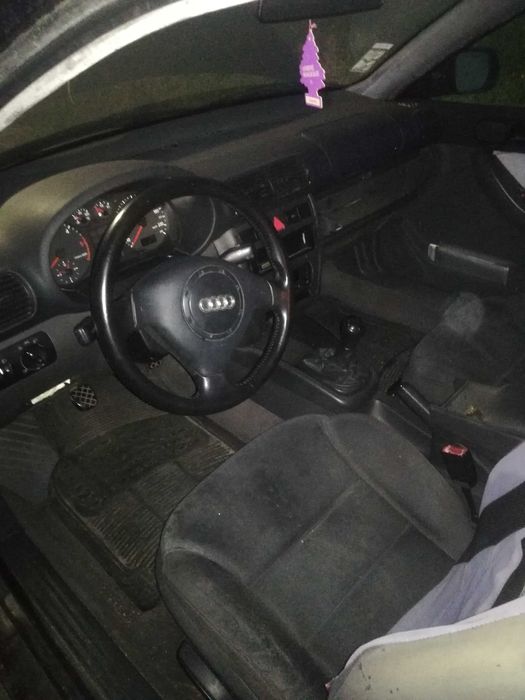 Audi A3 1.9 TDI 110CV Ler Descriçao