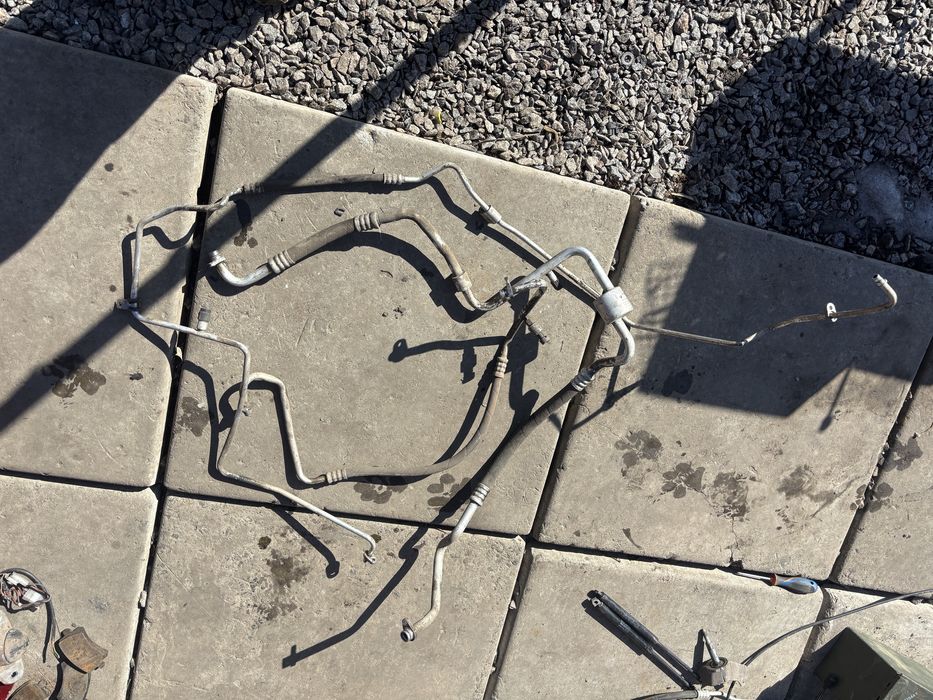 Трубки кондера Renault ,Dacia Logan MCV 1.6