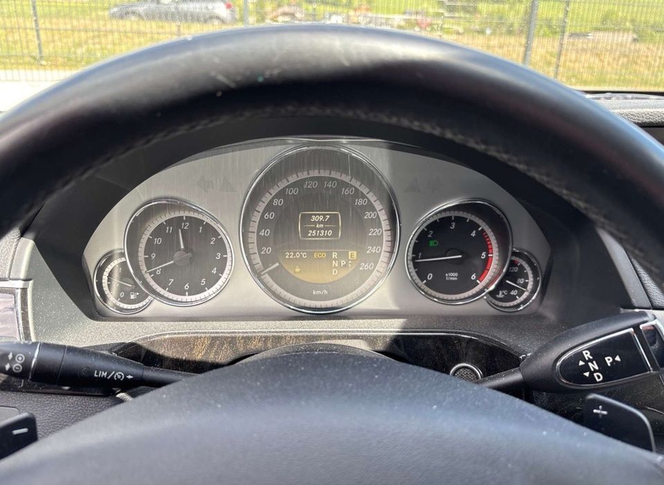Mersedes Benz E220 CDI Avantgarde