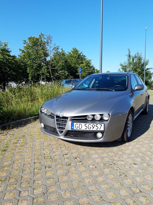 Alfa Romeo 159 1.9 jtd (uszkodzona)