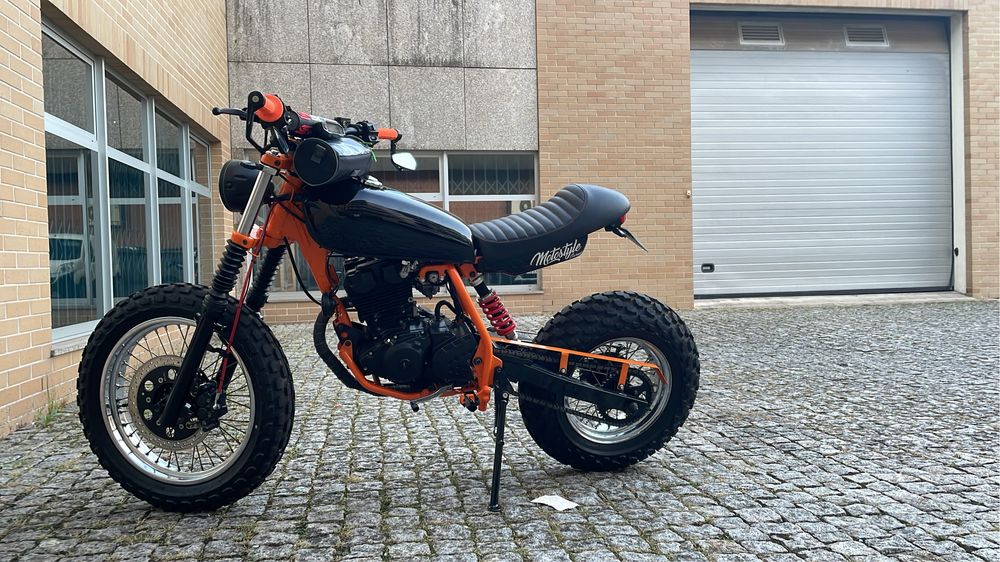 Hyosung karion 125 Scrambler