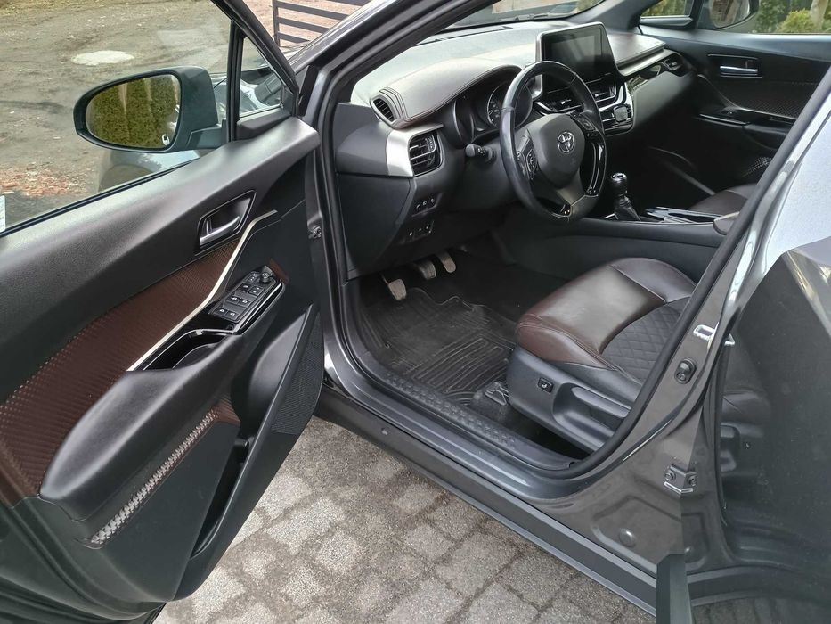 Toyota C-HR Executive 2017r. 1,2T benzyna, bezwypadkowa