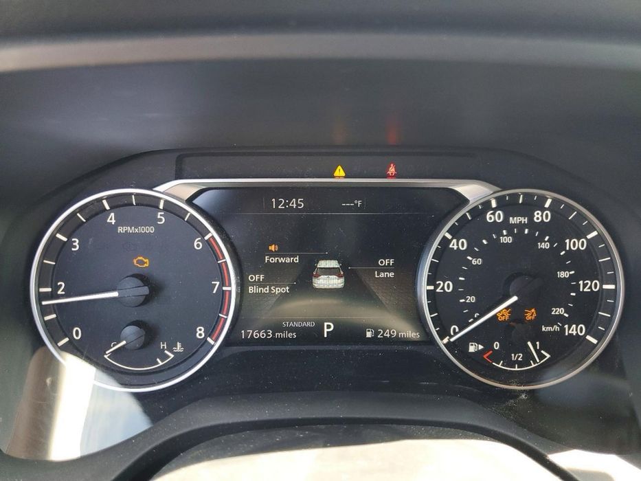 Nissan rouge t33 авто в дорозі до України