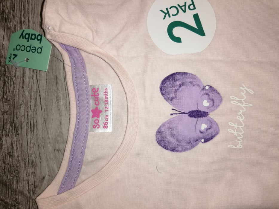 Продам фірмовий костюмчик для дівчинки