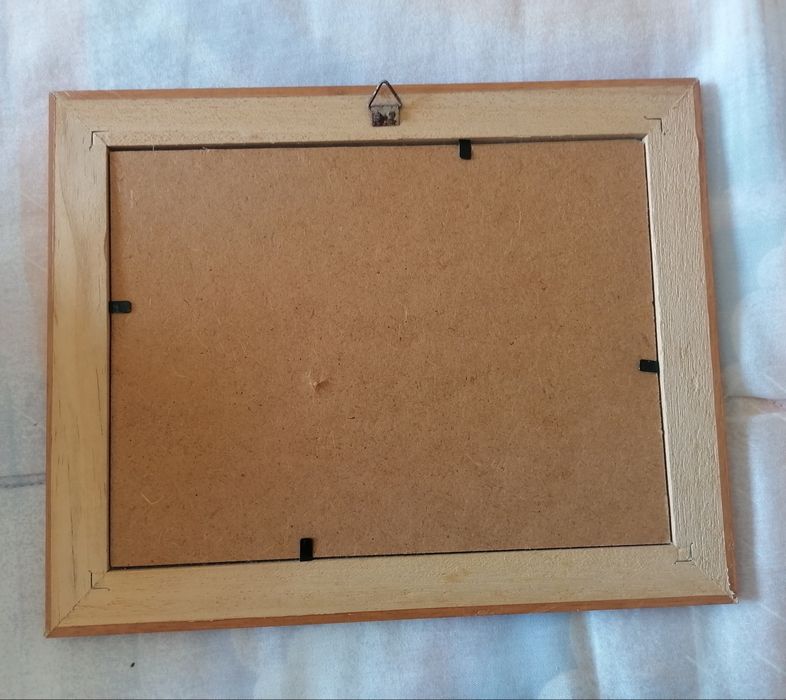 Frame with letter "V"64552102511106121