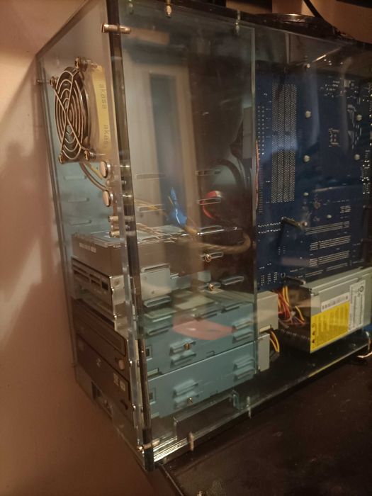 Torre Hp Amd 4G GB Ram 1T Disco